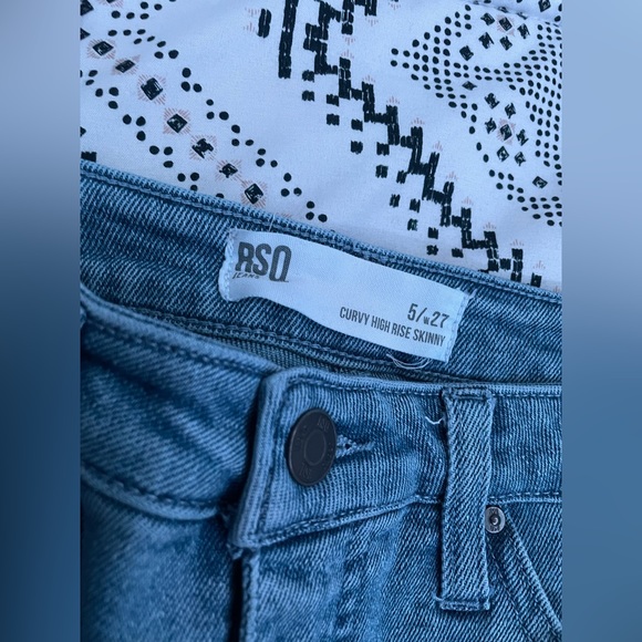 Tilly's | Skinny Jeans | light blue | size 5 - Picture 2 of 4